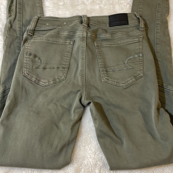 American Eagle Green Jeggings‎ - Picture 8 of 10